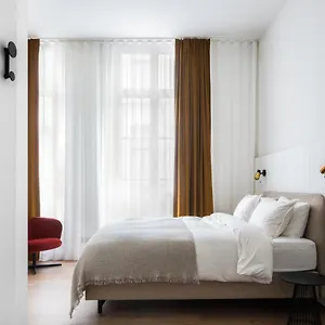 https://hotel-riga.hotelsantwerp.net